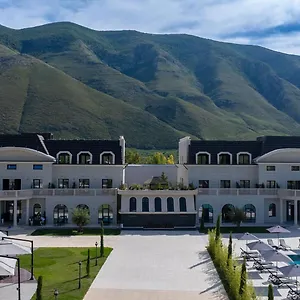 https://acros.albaniahotels.org